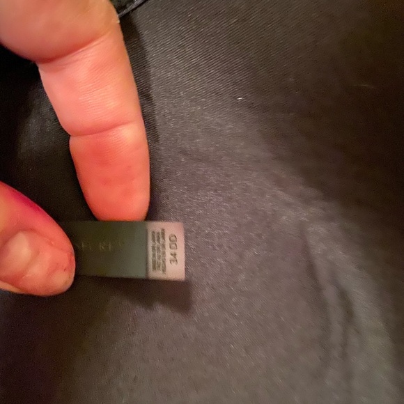 VS twist front bikini top, underwire - Picture 3 of 5